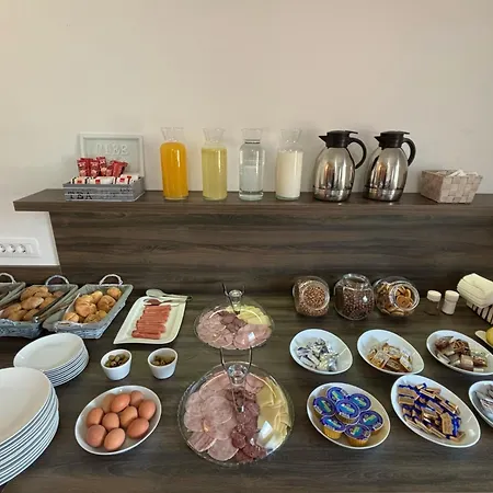 Hotel Residence Travnik トラヴニク