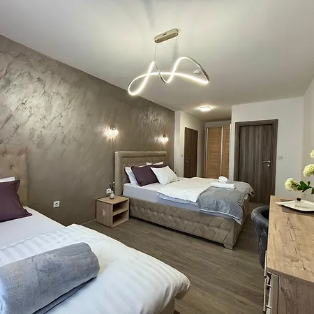 ホテル Hotel Residence Travnik 3*